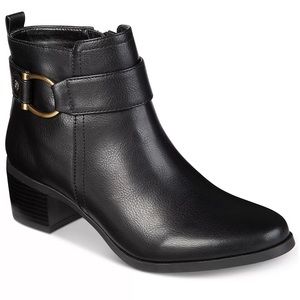 Anna Klein Jeannie Booties